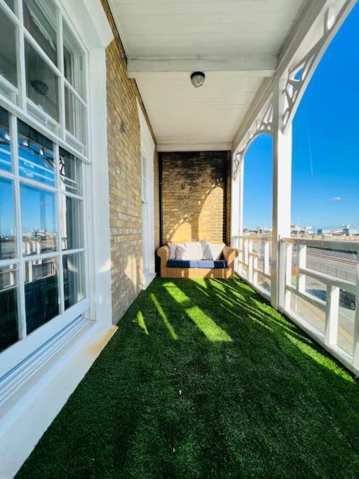 Flat 4 Marine Parade House, 1 East Cliff- Next To Dover Port, White Cliffs, Beach, Castle Esterno foto