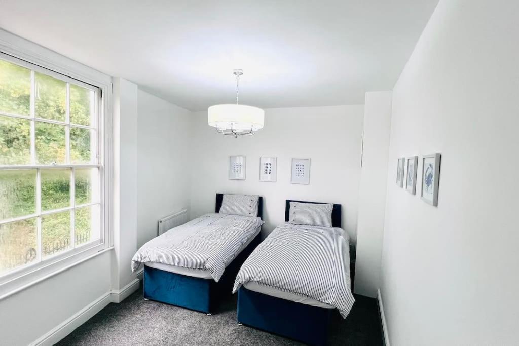 Flat 4 Marine Parade House, 1 East Cliff- Next To Dover Port, White Cliffs, Beach, Castle Esterno foto