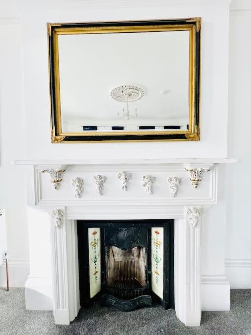 Flat 4 Marine Parade House, 1 East Cliff- Next To Dover Port, White Cliffs, Beach, Castle Esterno foto