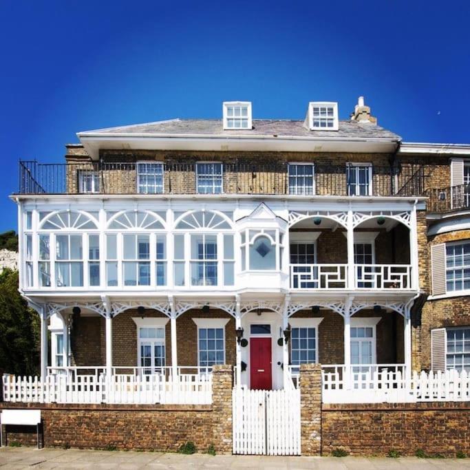Flat 4 Marine Parade House, 1 East Cliff- Next To Dover Port, White Cliffs, Beach, Castle Esterno foto