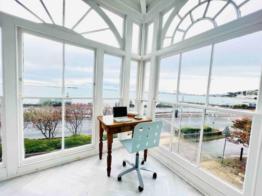 Flat 4 Marine Parade House, 1 East Cliff- Next To Dover Port, White Cliffs, Beach, Castle Esterno foto